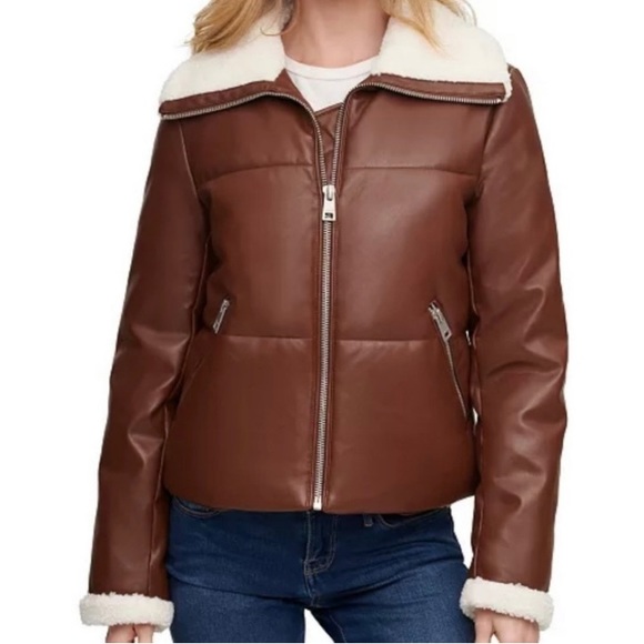 Levi's Jackets & Blazers - Levi’s Women’s Breanna Puffer Jacket.  Size XL.